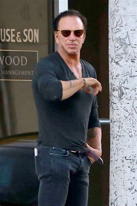 Mickey Rourke Salt And Pepper Hair Mickey Rourke Athletic Build Look Man The Expendables