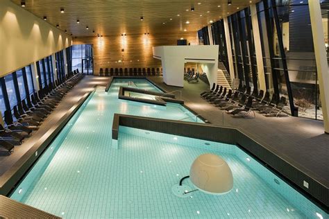 Thermenallee 10, 8753 fohnsdorf, австрия. Aqualux Therme Fohnsdorf by Architekten Titus Walter ...