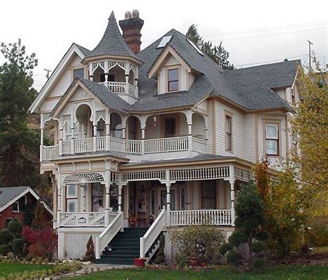 Victorian House In Oregon Usa Victorian Homes Victorian House
