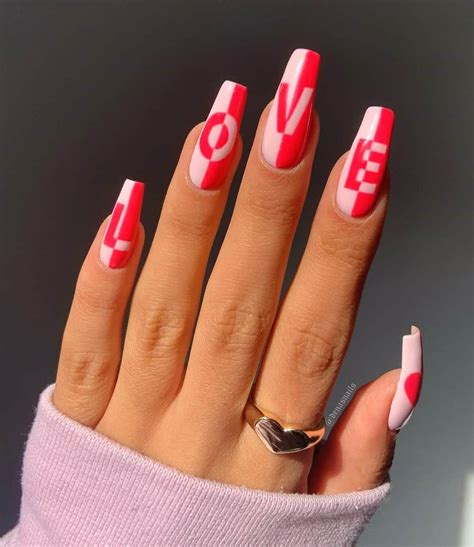 21 Pink And Red Nails For A Flirty Vibe W Valentine S Day Nails
