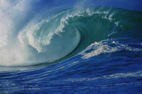Natures Beauty Violent Ocean Waves