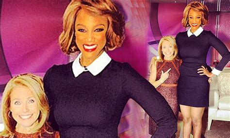 I Knew Tyra Banks Was Tall But Seriously A Tiny Katie Couric Tweets Hilarious Picture Of