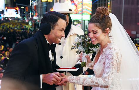 Maria Menounos Marries Keven Undergaro On New Years Eve Show Us Weekly