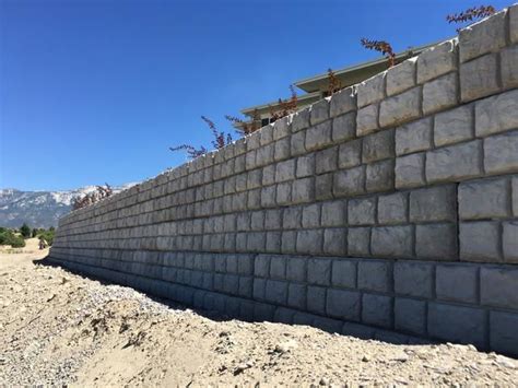 Large Concrete Retaining Wall Blocks Concrete Retaining Walls