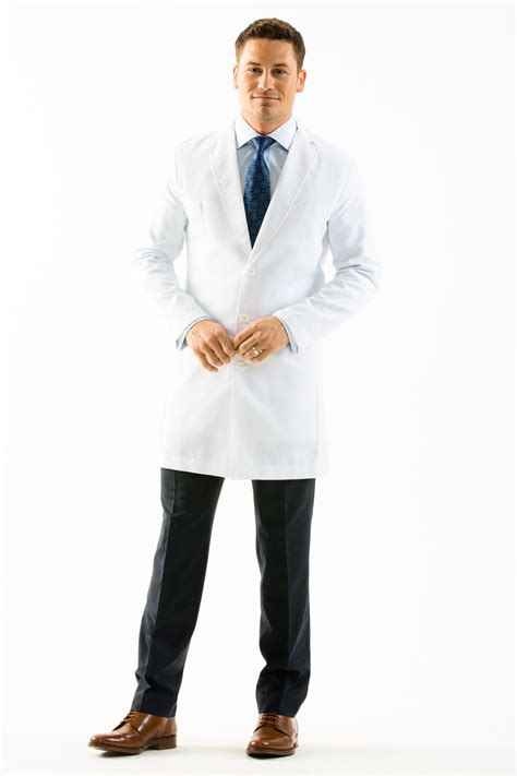 007 A Leading Lab Coat For A Leading Physician Medelita