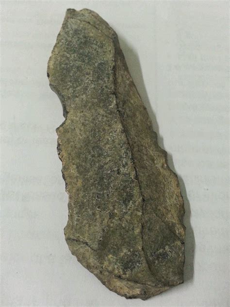 Muzeeum Australian Aboriginal Stone Burin Knife Or Scraper C 2500 Bce