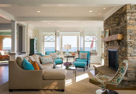 22 Breathtaking Oceanfront Living Rooms