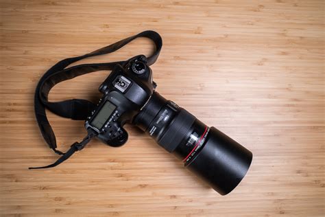 Canon Ef 100mm F28l Is Usm Macro Lens Review 2020