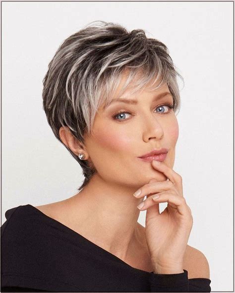 Was wir daraus machen, das liegt bei uns. Kurzhaarfrisuren Für Feines Haar Und Brille (mit Bildern ...