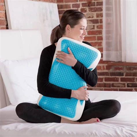 Best Cooling Gel Pillow A Quick Buyer S Guide Solace