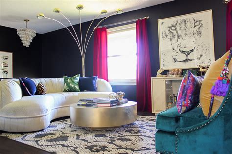 How To Decorate With Black Walls