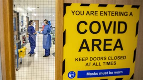 Covid 19 Ni Records Youngest Death Related To Coronavirus Bbc News