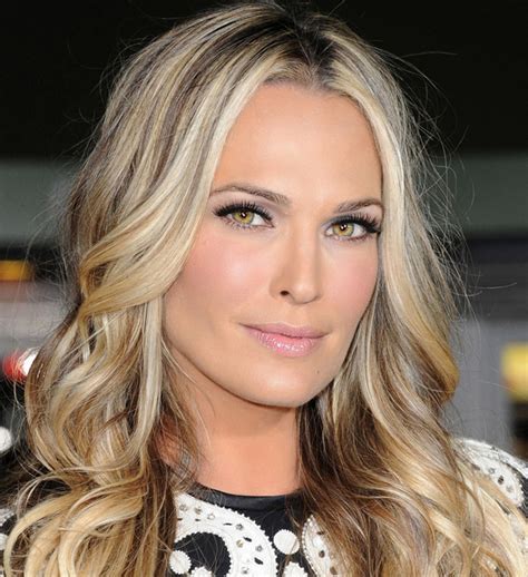 Molly Sims Body Measurements Bra Breast Size And Wiki Thenetworthceleb