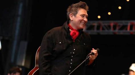 Singer Kd Lang To Join Canadian Music Hall Of Fame Cbc News Kd