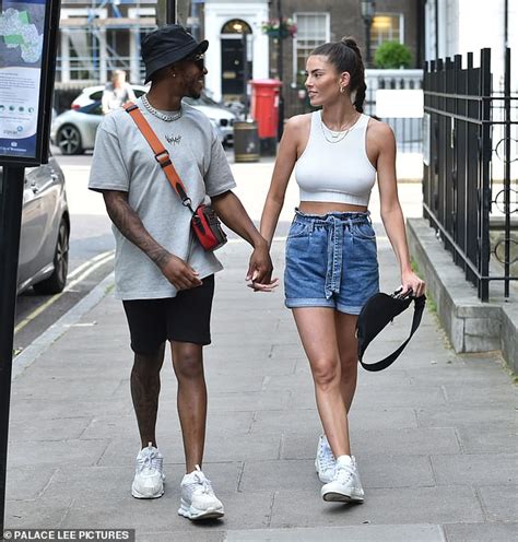 Love Islands Rebecca Gormley Packs On The Pda With Boyfriend Biggs