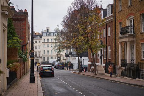 A Residential Street In Mayfair An Affluent Area In The West End Of