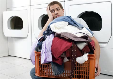 7 College Dorm Laundry Tips