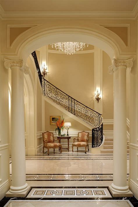 Abrir en una nueva pestaña. Georgian Foyer | Beautiful Homes, Inside & Out in 2019 ...