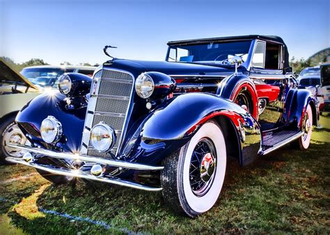 If you want to see custom cars, then all you need to do is attend some car shows! 2017 Ontario Classic Car Shows: 13 Must-see Events This Summer