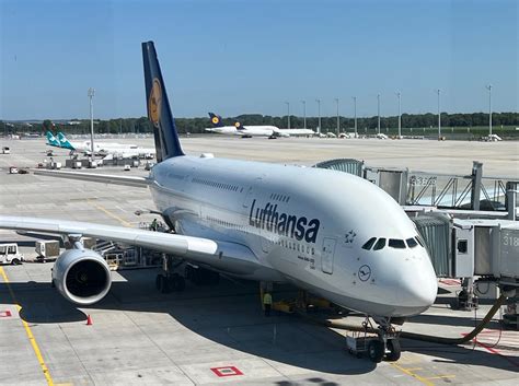 Beautiful Lufthansa Airbus A380 First Class Bluesdin