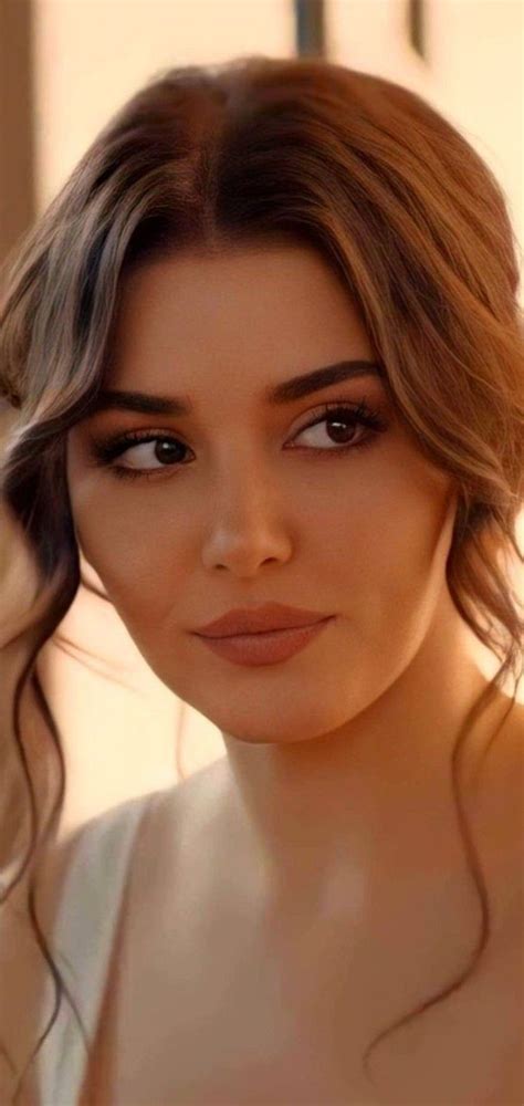 Hande Erçel ♥️ Beauty Hande Ercel Celebrities