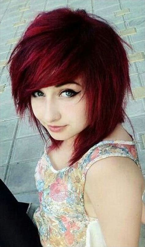 The styles are radiant and confident for anyone who wants to look freshened and ready to go for any event. Cute Emo Girl Haircuts | Emo girl hairstyles, Short emo ...