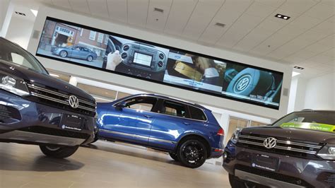 Toronto Volkswagen Dealership Utilises Digital Signage To Wow Customers