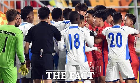 12187 경기도 남양주시 화도읍 녹촌로 106번길 62 대표전화 : TF포토 '본선 앞두고 충돌' 거친 몸싸움 벌이는 한국-온두라스 ...