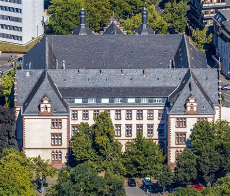 Hamm von oben Gebäude der Stadtverwaltung Rathaus am Theodor Heuss Platz in Hamm im