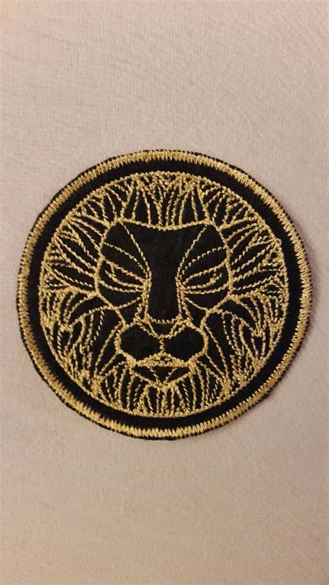 Lion Patch Iron On Or Sew On Round Patch Embroidered Parches