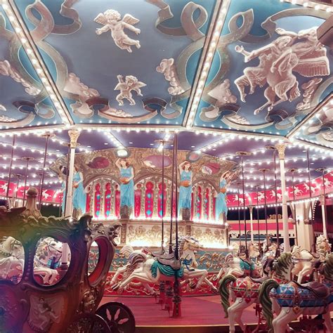 100soul Circus Aesthetic Carousel Amusement Park