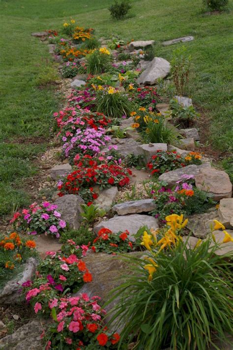90 Beautiful Front Yard Rock Garden Landscaping Ideas