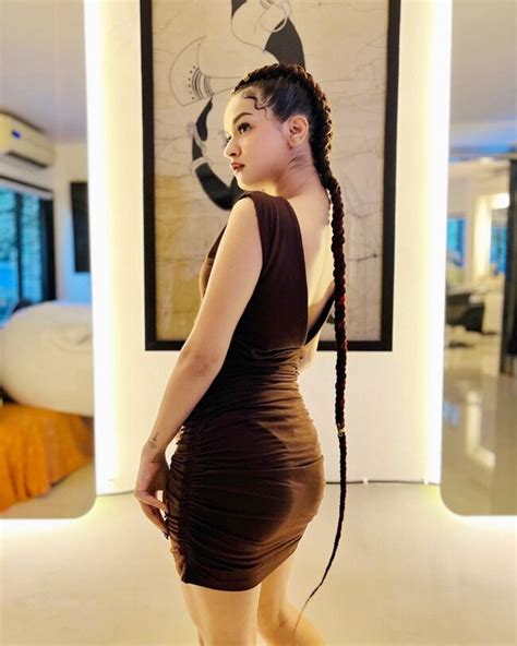 Avneet Kaur Oozes Hotness In Her Brown Bodycon And Dreadlocks See Pics