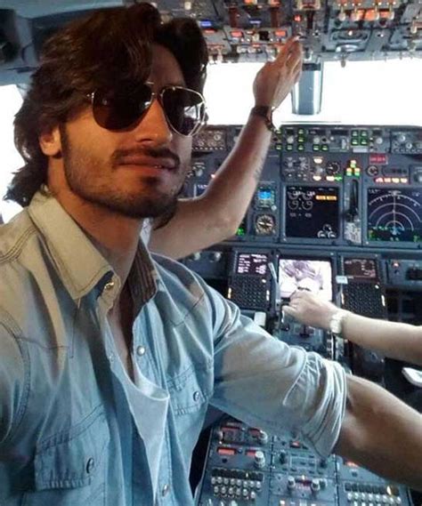 Vidyut Jamwal Hairstyle Long Short Hair TailoringinHindi