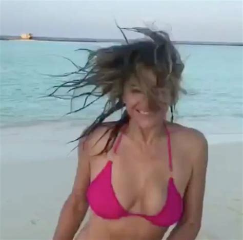 Bikini Clad Liz Hurley 52 Sets Pulses Racing With Jaw Dropping Sexy Beach Dance Mirror Online