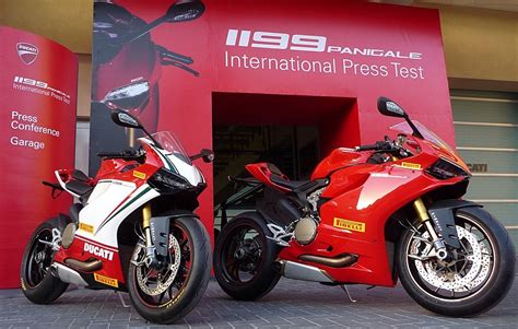 Anvelope pentru motociclete pirelli diablo supercorsa sp v3 120/70 zr17 58w față ieftine şi în stoc pe anvelopelider · livrare gratuită · comandă simplă şi rapidă. Pirelli prueba en Dubai los Diablo Supercorsa SP con la ...