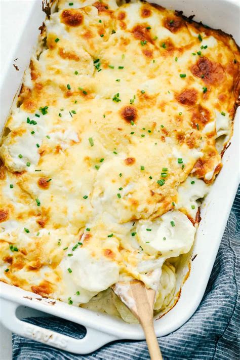 The Best Creamy Scalloped Potatoes Of Your Life The Recipe Critic