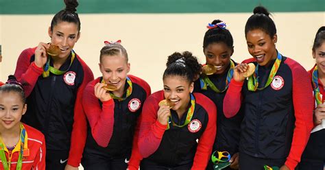 Armour Usa Women Gymnasts Throw Golden Rio Olympic Party