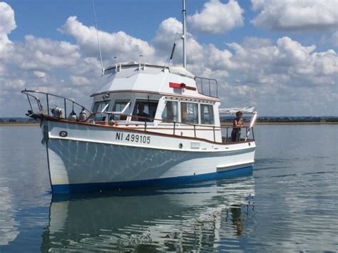 Rent A Motor Boat Grand Banks Trawler 32 Grand Banks Trawler 32 Samboat