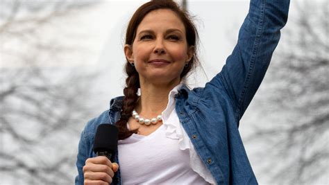 Ywca Keeps Ashley Judd As Luncheon Speaker