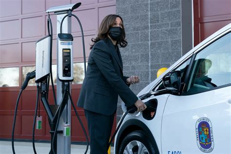 Kamala Harris Unveils Plan For Electric Vehicle Charging Network