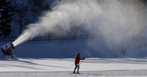 Over 60 Of Worlds Ski Resorts Are Making Artificial Snow With