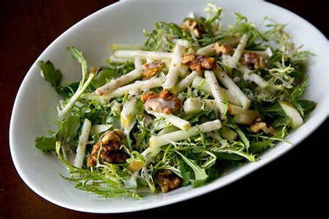 Remove the leaves and place them on a paper towel to drain. Honeycrisp Apple Salad with Candied Walnuts and Cider ...