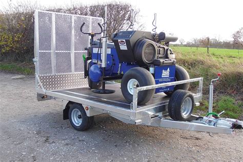 Campey™ - Easy-Load Trailer - Campey Turf Care Systems