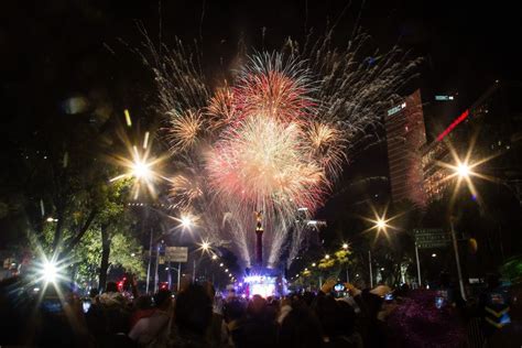 See All The Incredible New Years Celebrations Around The World