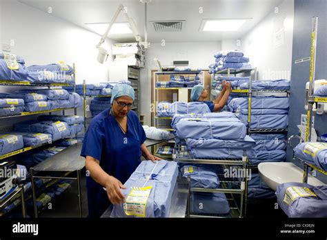 Hospital linen hi-res stock photography and images - Alamy