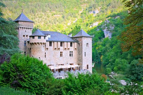 A Chateau In The Gorges Du Tarn Tarn Gorges Scenic