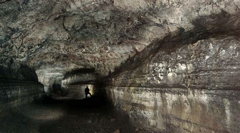 Ape Caves Sw Washington 2000 Year Old Lava Tube Near Mt St Helen