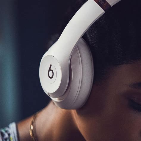 Genuine Beats By Dr Dre Studio3 Studio 3 Over Ear Wireless Headphones