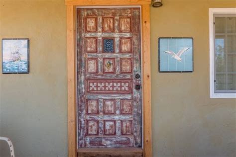 A short 2 blocks from the 29 palms inn, this charming 1930s adobe sits on a quiet residential street, with views fantastic location between joshua tree national park entrance and oasis visitor center. Cactus Adobe UPDATED 2020: 2 Bedroom House Rental in ...